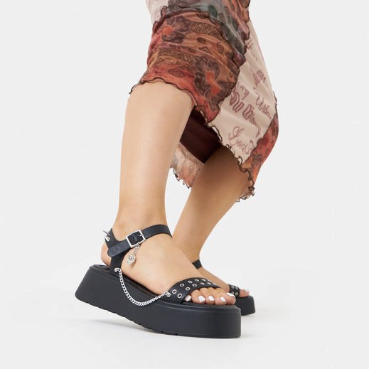 Femme Noir Sandales à Plateforme Koi Footwear Alchemy Potion Grunge Flatform Sandals - BRC-2252592