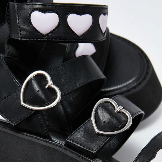 Femme Noir Sandales à Plateforme Koi Footwear Lilac Lovergirl Flatform Heart Sandals - NMX-1306560